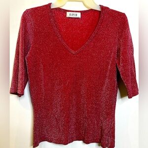 🩷 3/$15 Red V-Neck Glitter Top